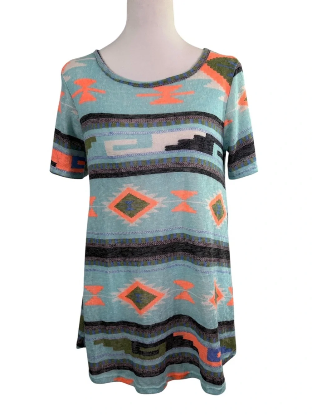 Million Bullpup Turquoise Aztec Southwestern Short Sleeve Knit Tunic Top Medium